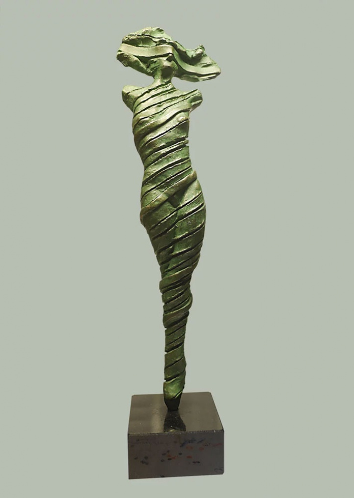 Sunshine (grön patina) i gruppen Konstgalleri / Inred med Konst / Statyer för inredning hos NOA Gallery (100014_63)