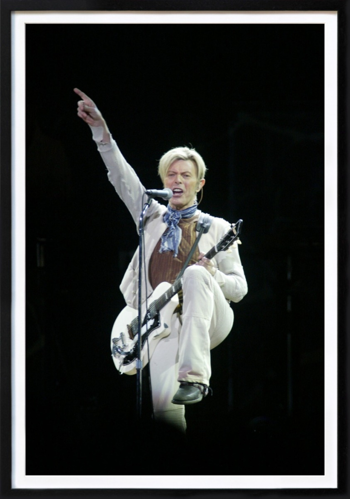 David Bowie, Globen i Stockholm 2003 i gruppen Konstgalleri / Teman / Fantasi möter nostalgi hos NOA Gallery (100142_1559)